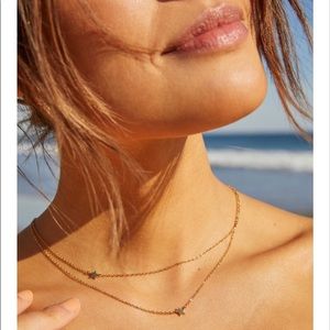 2/$15 🎉 Star double gold necklace